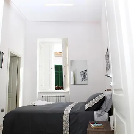 900 Bed & Breakfast